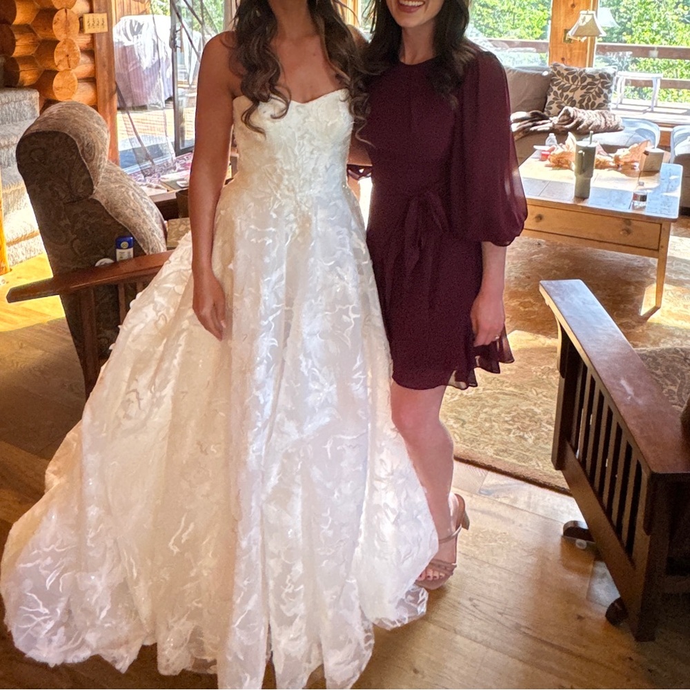 Elegant Burgundy Long Sleeve Dress